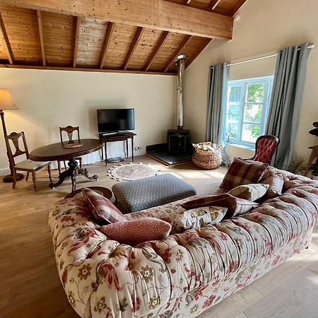 The Billiard Room - Cosy Country Retreat Abergavenny Esterno foto