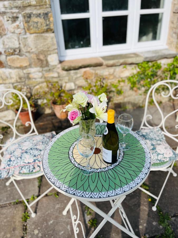 The Billiard Room - Cosy Country Retreat Abergavenny Esterno foto