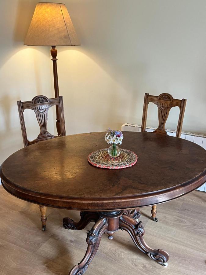 The Billiard Room - Cosy Country Retreat Abergavenny Esterno foto